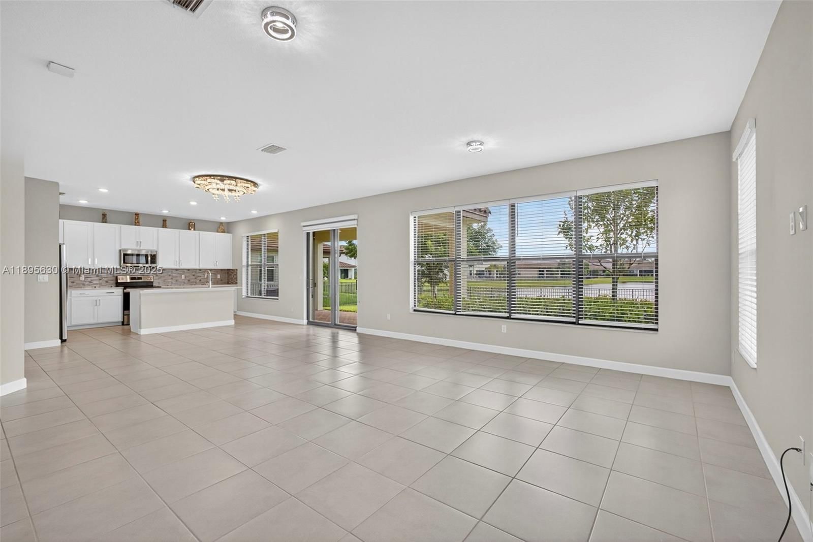 Real estate property located at 1310 Whitcombe Dr, Palm Beach, Bellasera, Royal Palm Beach, FL