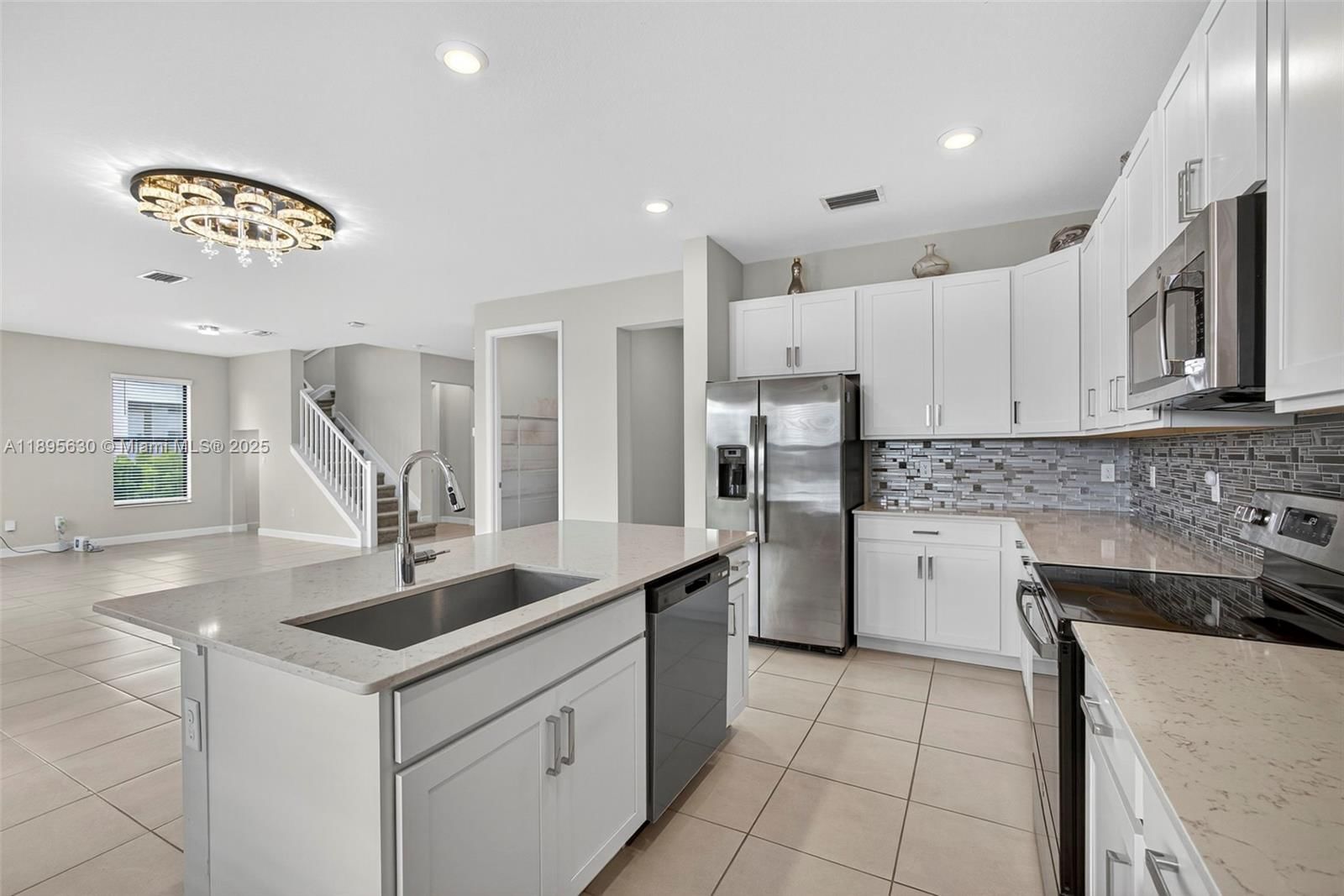 Real estate property located at 1310 Whitcombe Dr, Palm Beach, Bellasera, Royal Palm Beach, FL