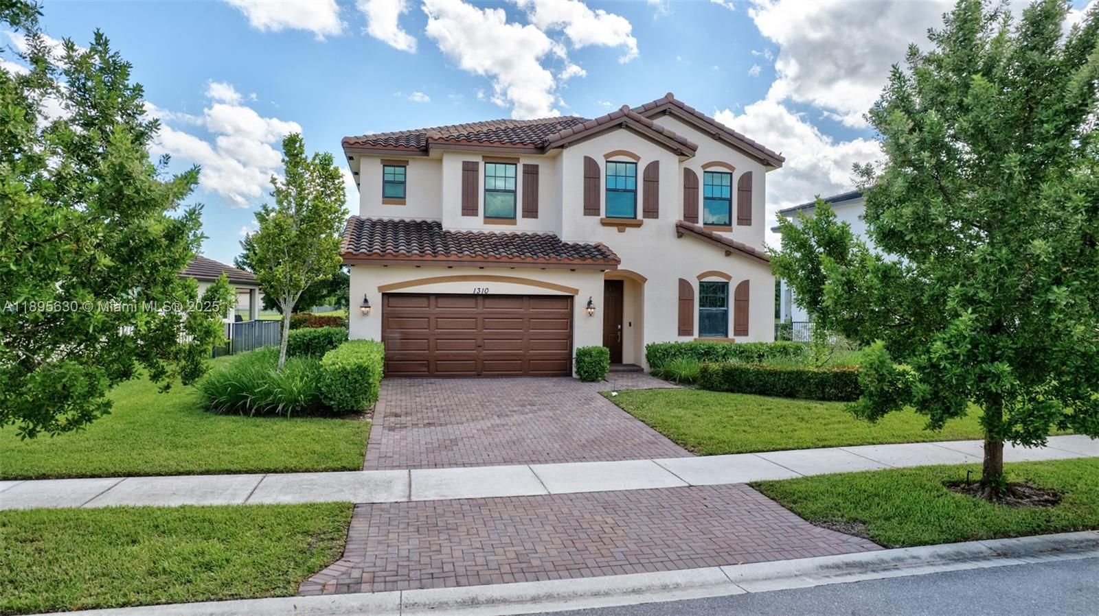 Real estate property located at 1310 Whitcombe Dr, Palm Beach, Bellasera, Royal Palm Beach, FL