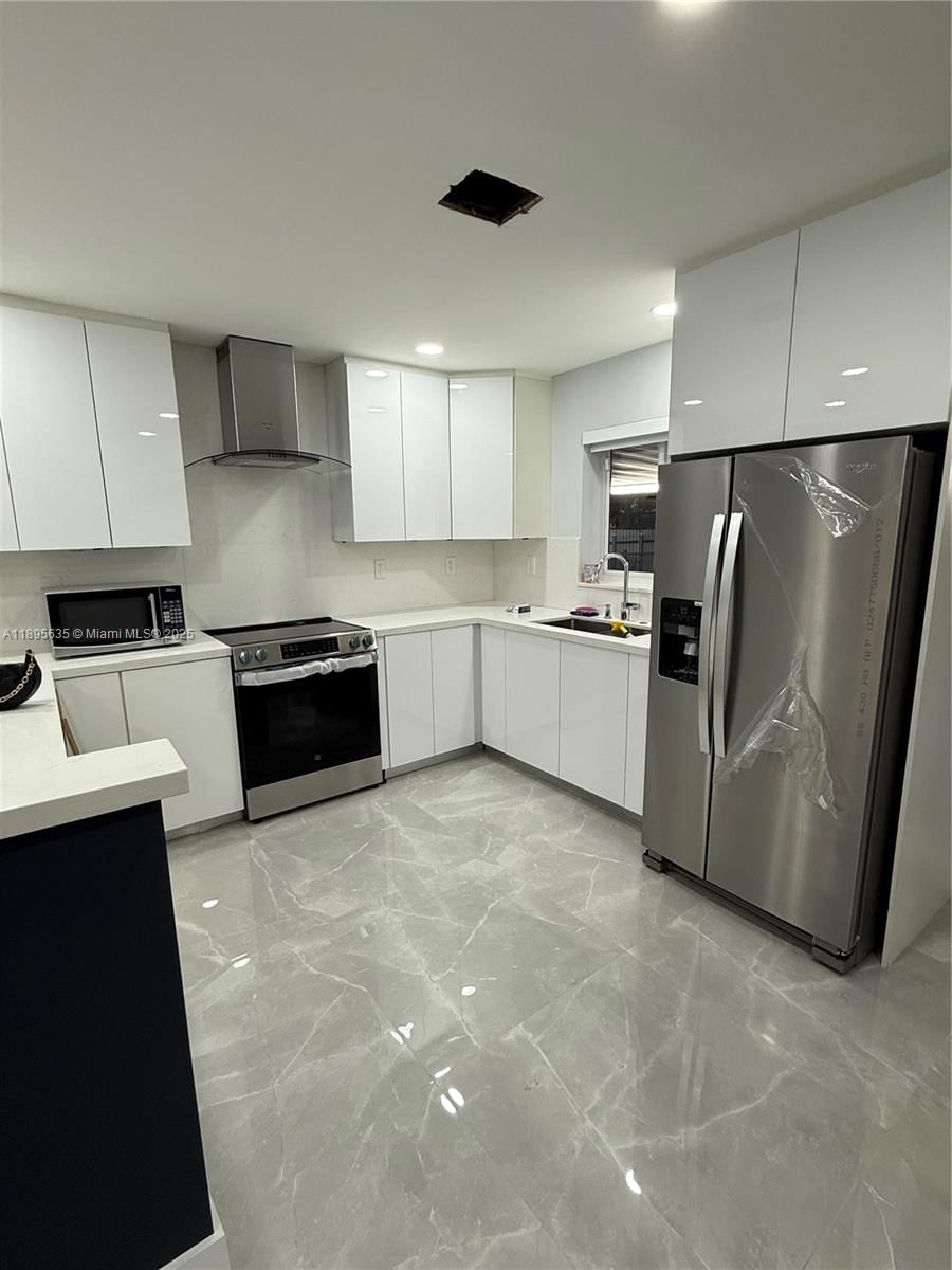 Real estate property located at 18025 49th Ave, Miami-dade, Carol City 3rd Addn, Miami Gardens, FL