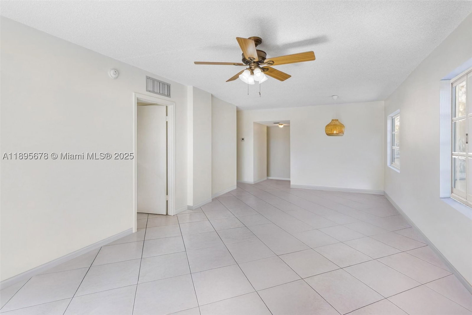Real estate property located at 1701 Washington St #304, Broward, Princeton Condominium, Hollywood, FL