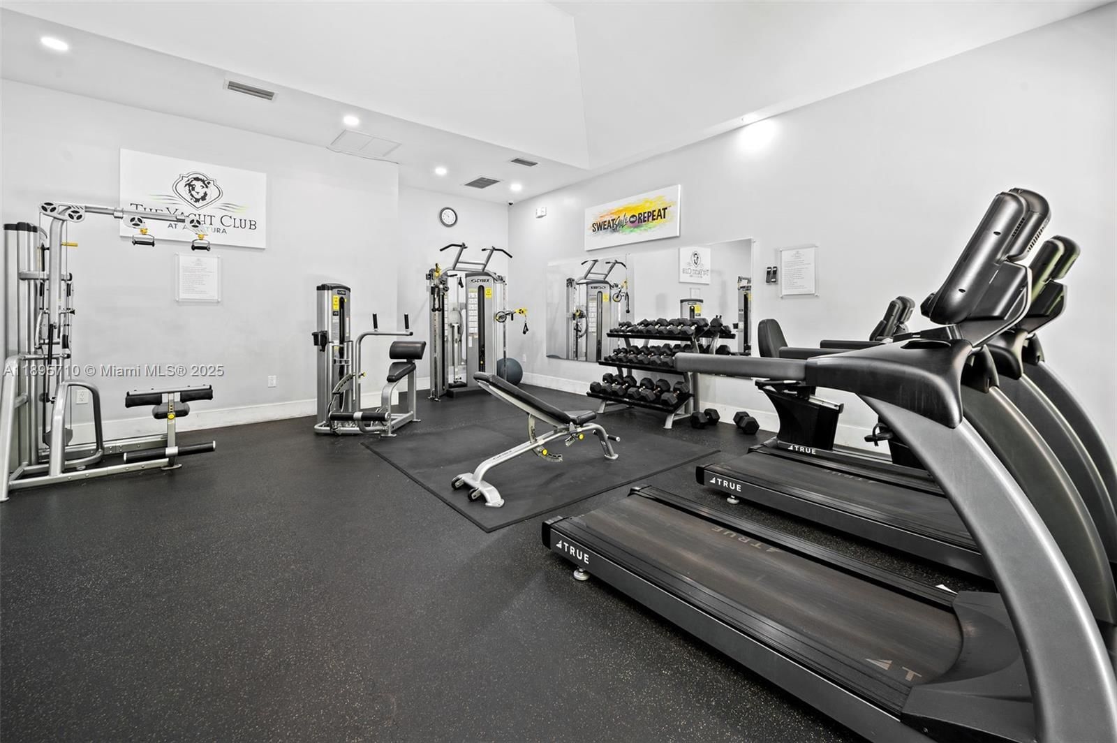 Real estate property located at 19555 Country Club Dr #8308, Miami-dade, The Yacht Club At Aventur, Aventura, FL