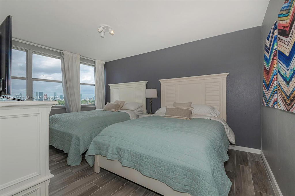 Real estate property located at 3 Island Ave #09E, Miami-dade, Belle Isle, Miami Beach, FL