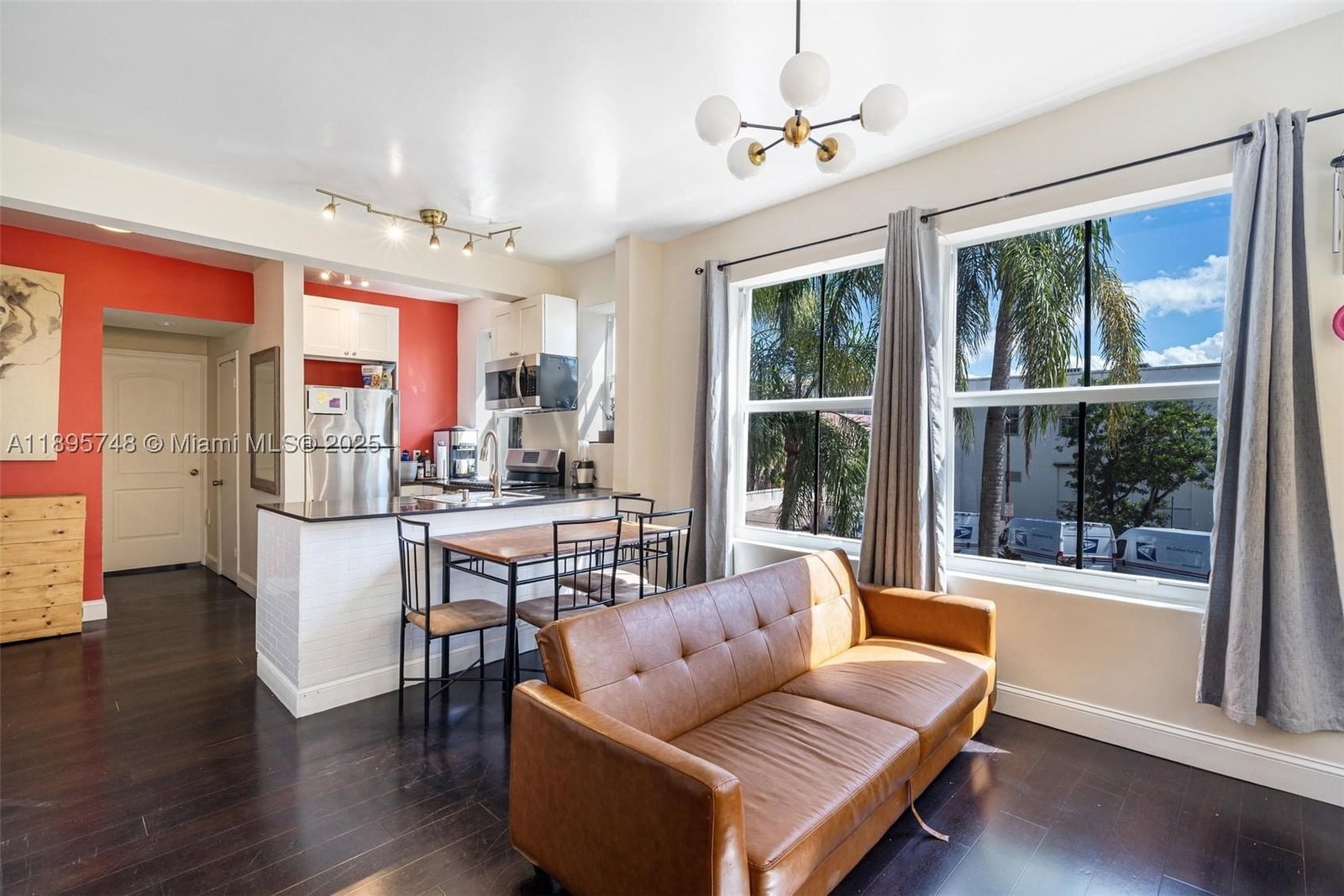 Real estate property located at 1320 Drexel Ave #200, Miami-dade, Windsor Plaza Condo, Miami Beach, FL