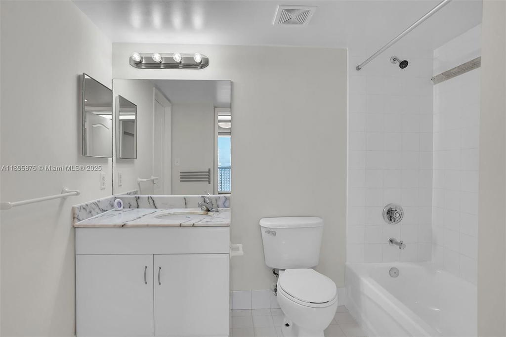 Real estate property located at 1200 Brickell Bay Dr #2821, Miami-dade, The Club At Brickell Bay, Miami, FL