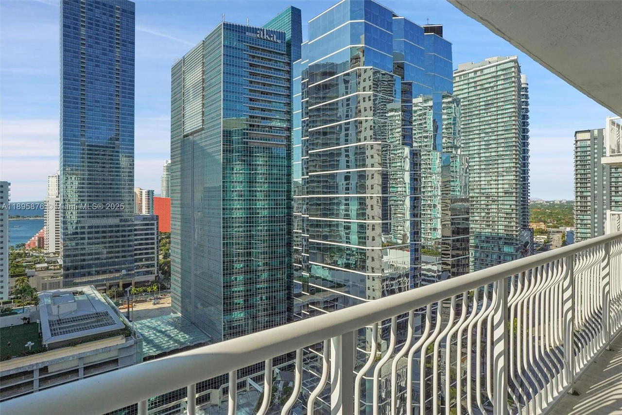 Real estate property located at 1200 Brickell Bay Dr #2821, Miami-dade, The Club At Brickell Bay, Miami, FL