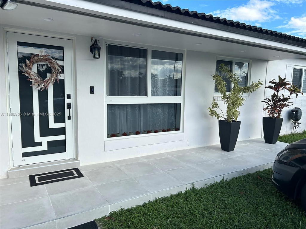 Real estate property located at 1821 92nd Pl, Miami-dade, Coral Park Estates Sec 3, Miami, FL