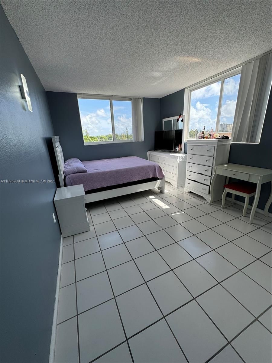 Real estate property located at 1251 108th St #602, Miami-dade, Harbour Pointe Of Miami C, Miami, FL