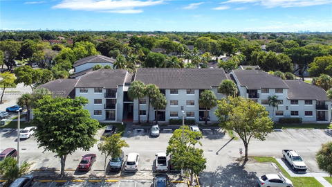 Real estate property located at 7090 179th St #109, Miami-dade, Villa Bellini Condo, Hialeah, FL