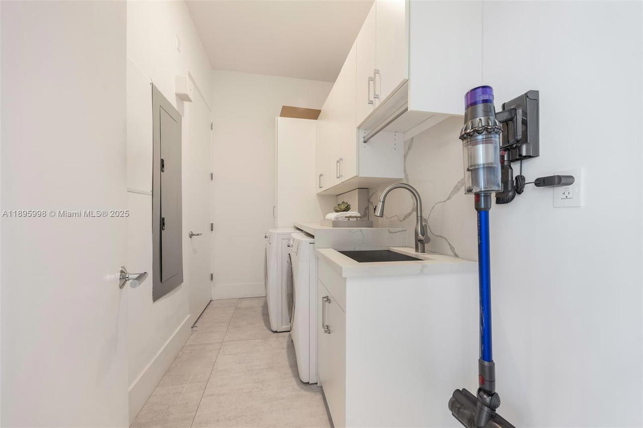 Real estate property located at 2669 Bayshore Dr #804N, Miami-dade, Dinner Key, Coconut Grove, FL