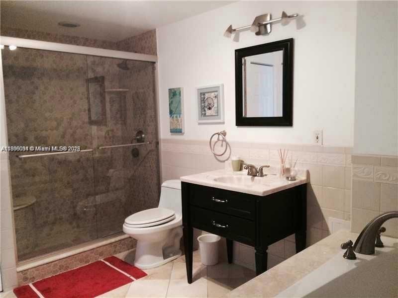 Real estate property located at 19380 Collins Ave #1624, Miami-dade, Oceanview Building B Cond, Sunny Isles Beach, FL