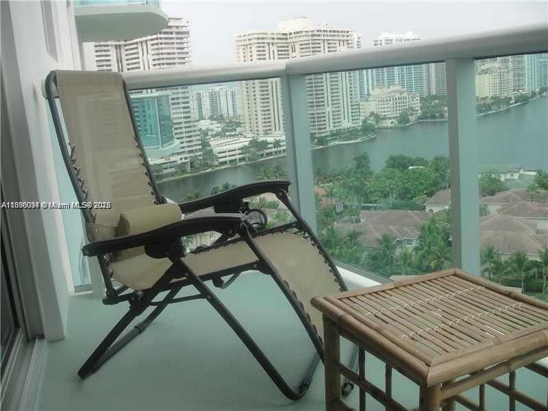 Real estate property located at 19380 Collins Ave #1624, Miami-dade, Oceanview Building B Cond, Sunny Isles Beach, FL