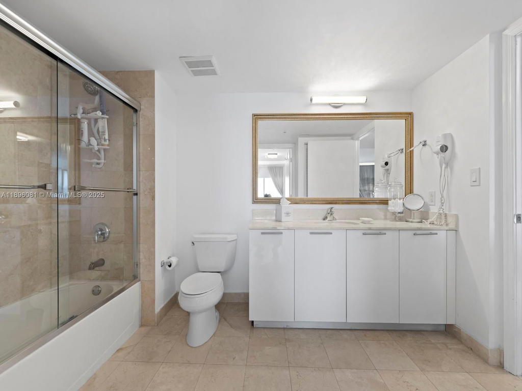Real estate property located at 1800 Bayshore Dr #1505, Miami-dade, 1800 Club Condo, Miami, FL