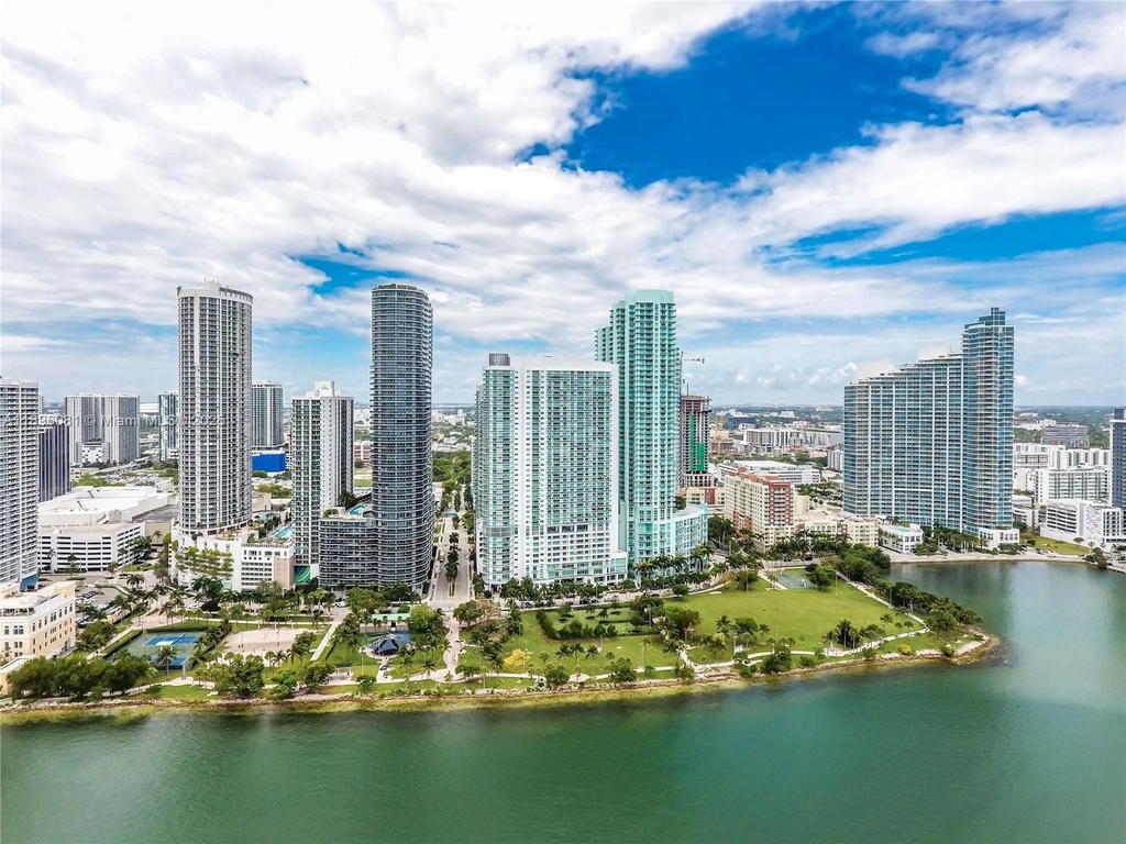 Real estate property located at 1800 Bayshore Dr #1505, Miami-dade, 1800 Club Condo, Miami, FL