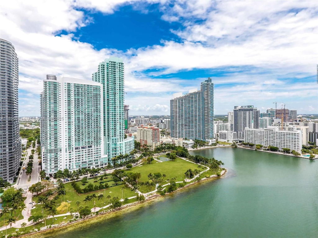 Real estate property located at 1800 Bayshore Dr #1505, Miami-dade, 1800 Club Condo, Miami, FL