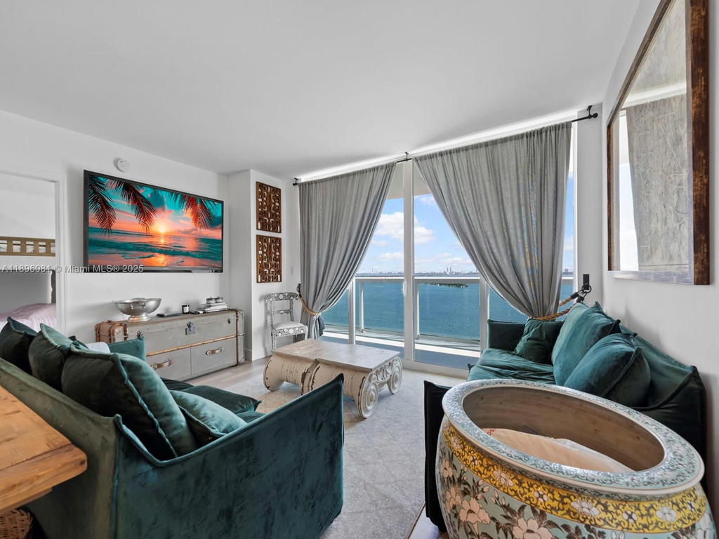 Real estate property located at 1800 Bayshore Dr #1505, Miami-dade, 1800 Club Condo, Miami, FL