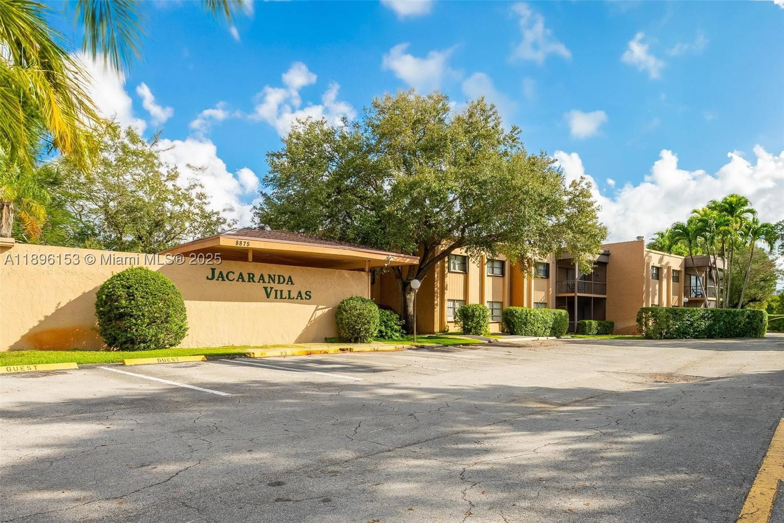 Real estate property located at 8901 New River Canal Rd #14W, Broward, Jacaranda Villas No 1 Con, Plantation, FL