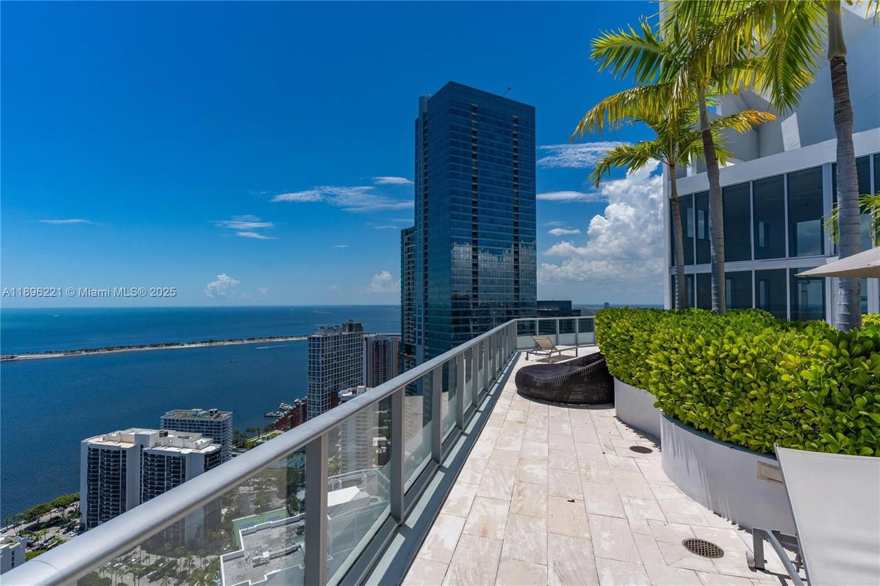 Real estate property located at 1300 Brickell Bay Dr #808, Miami-dade, Brickellhouse Condo, Miami, FL