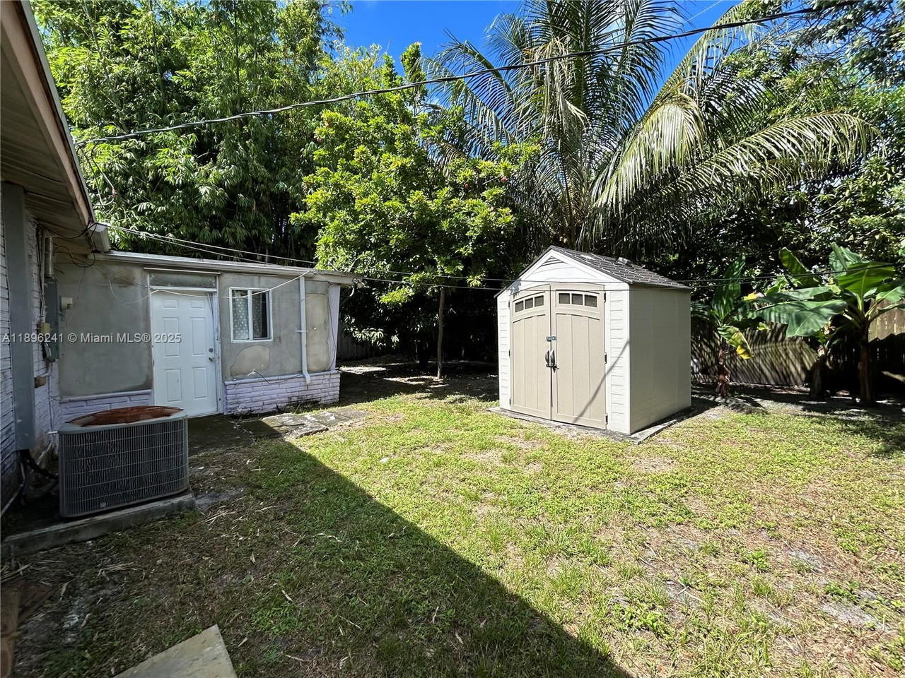 Real estate property located at 6121 Madison St, Broward, Breeze Haven, Hollywood, FL