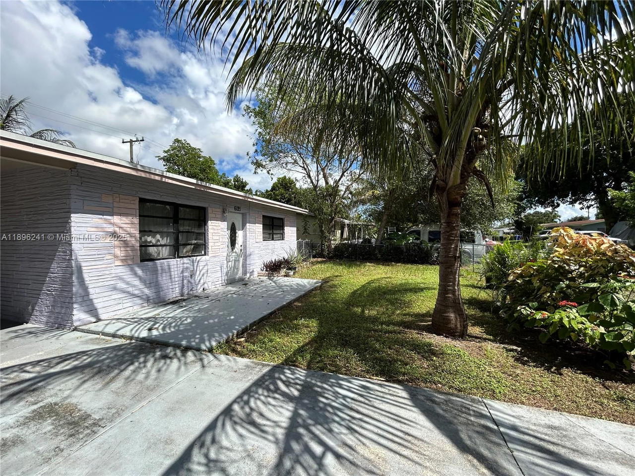 Real estate property located at 6121 Madison St, Broward, Breeze Haven, Hollywood, FL