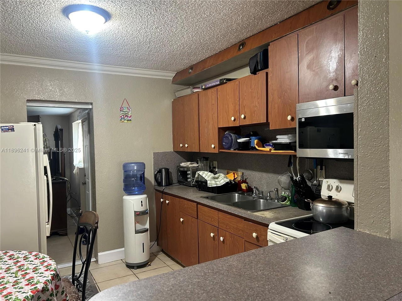 Real estate property located at 6121 Madison St, Broward, Breeze Haven, Hollywood, FL
