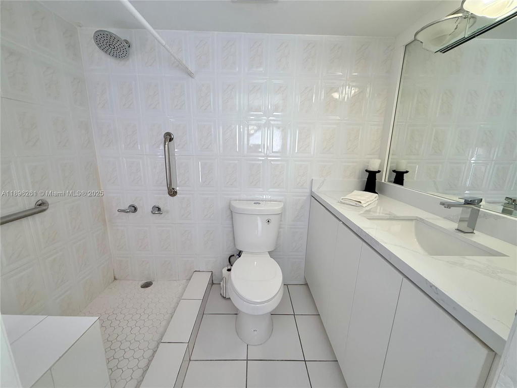 Real estate property located at 5900 127th Ave #3406, Miami-dade, Miller Gardens Condo, Miami, FL