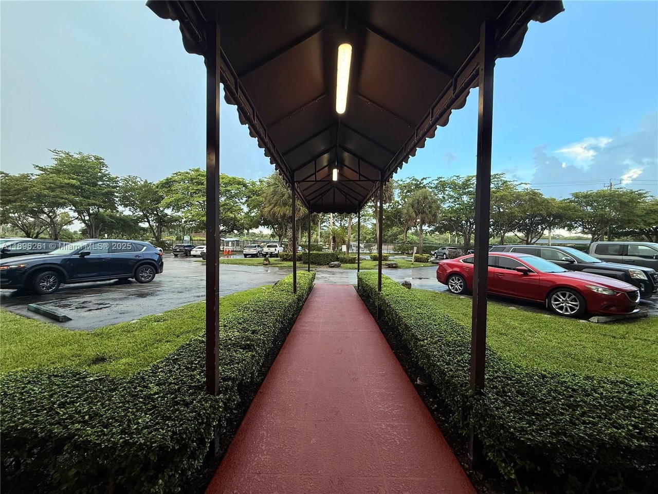 Real estate property located at 5900 127th Ave #3406, Miami-dade, Miller Gardens Condo, Miami, FL