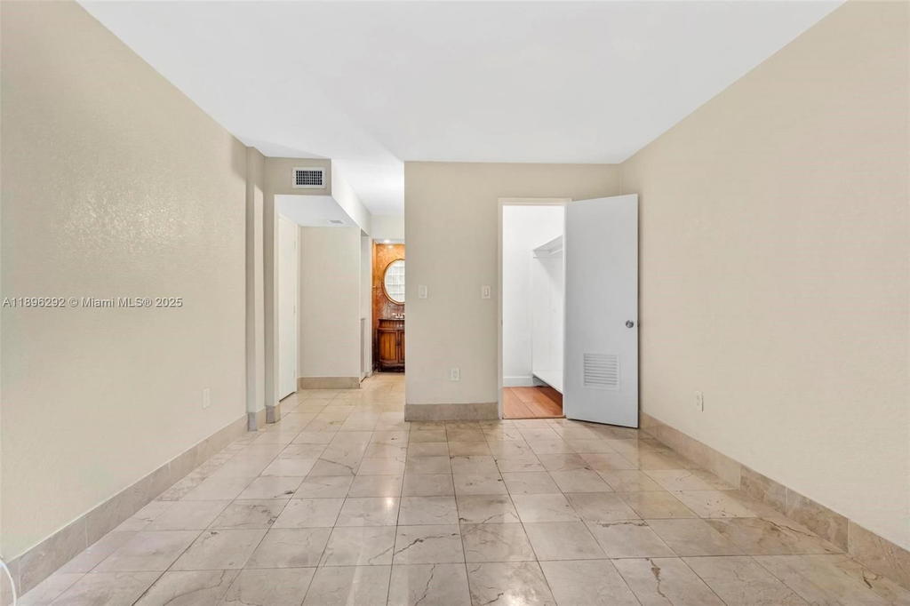 Real estate property located at 8860 Fontainebleau Blvd #304, Miami-dade, San Marco Condo, Miami, FL