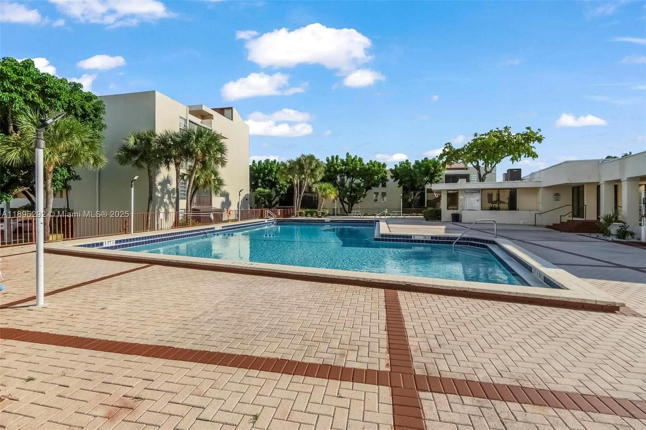 Real estate property located at 8860 Fontainebleau Blvd #304, Miami-dade, San Marco Condo, Miami, FL