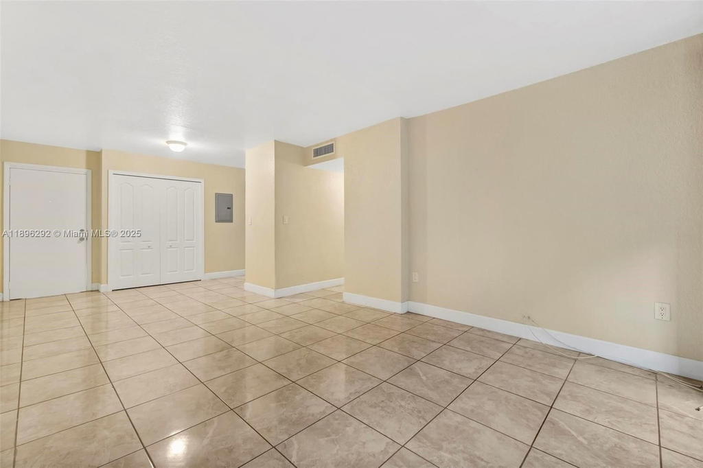 Real estate property located at 8860 Fontainebleau Blvd #304, Miami-dade, San Marco Condo, Miami, FL