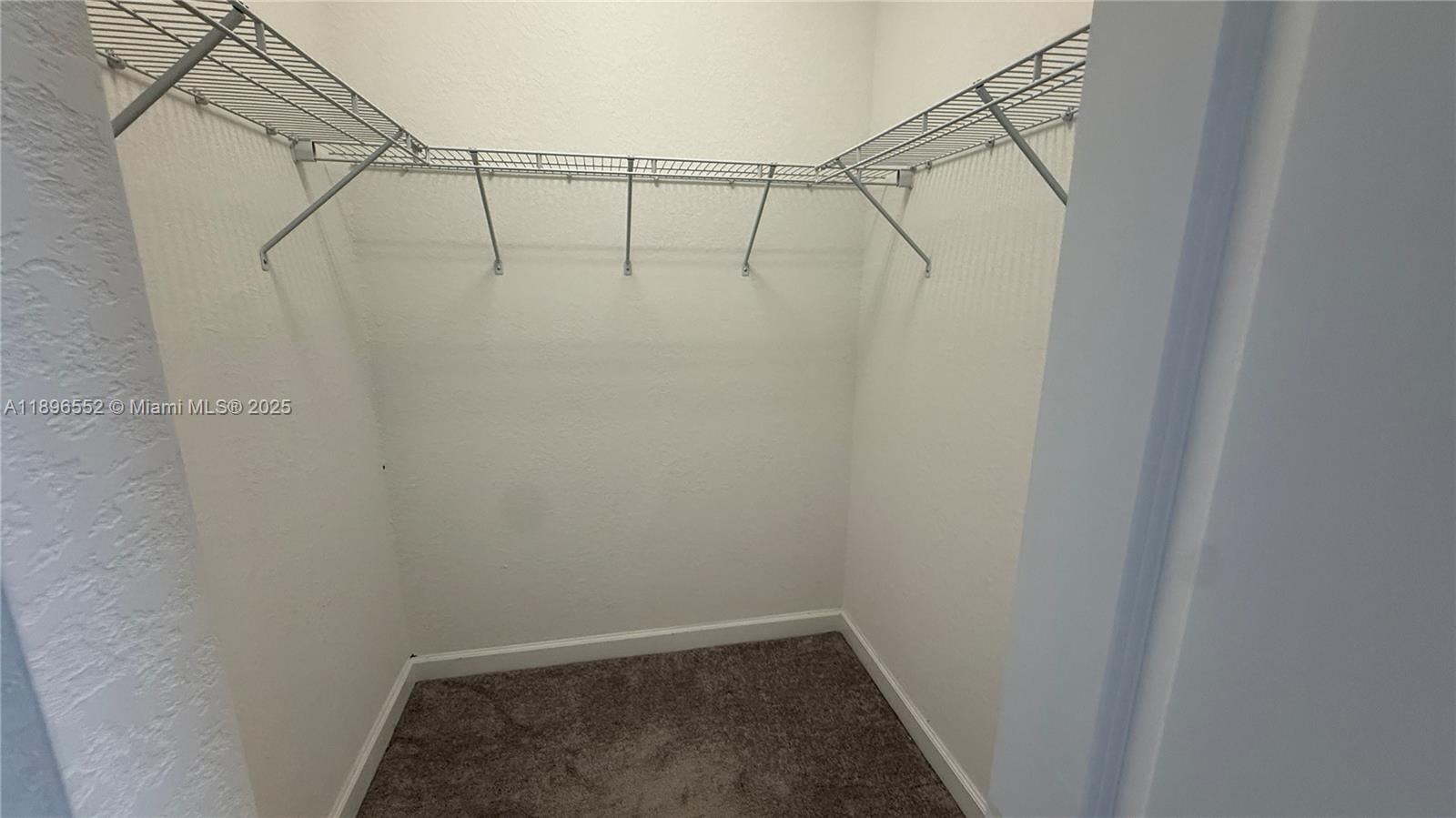 Real estate property located at 11381 248th Ln, Miami-dade, Coco Palm Villas, Homestead, FL