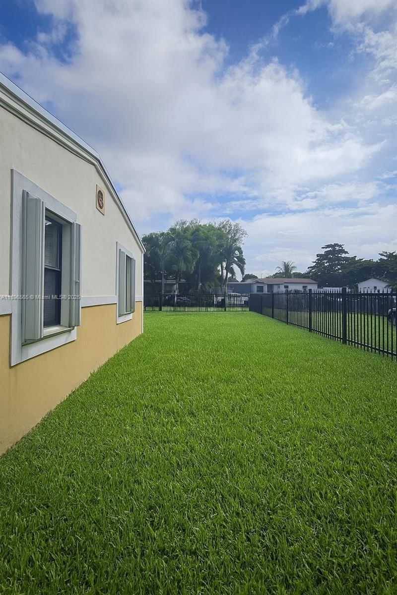 Real estate property located at 15770 17th Pl, Miami-dade, Bunche Park 1 Addn, Miami Gardens, FL