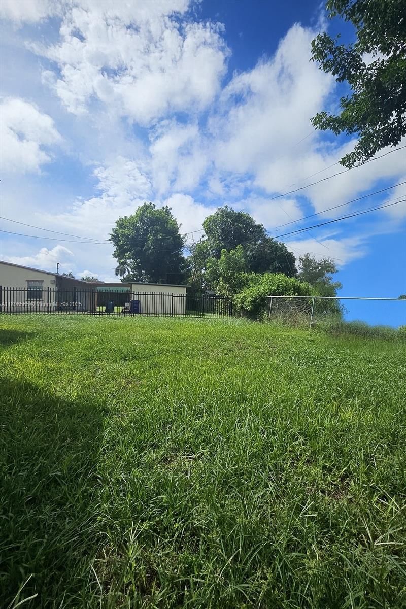 Real estate property located at 15770 17th Pl, Miami-dade, Bunche Park 1 Addn, Miami Gardens, FL