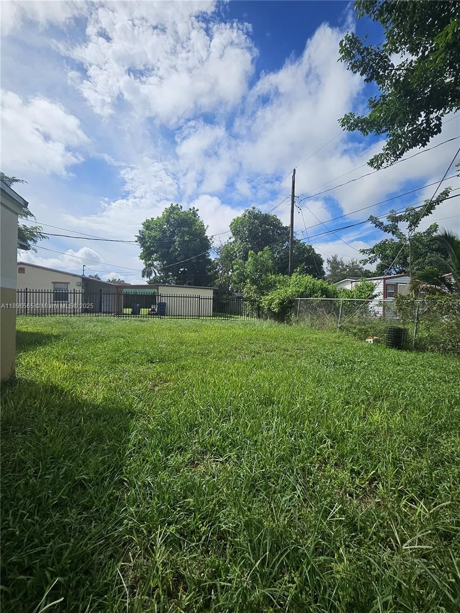Real estate property located at 15770 17th Pl, Miami-dade, Bunche Park 1 Addn, Miami Gardens, FL