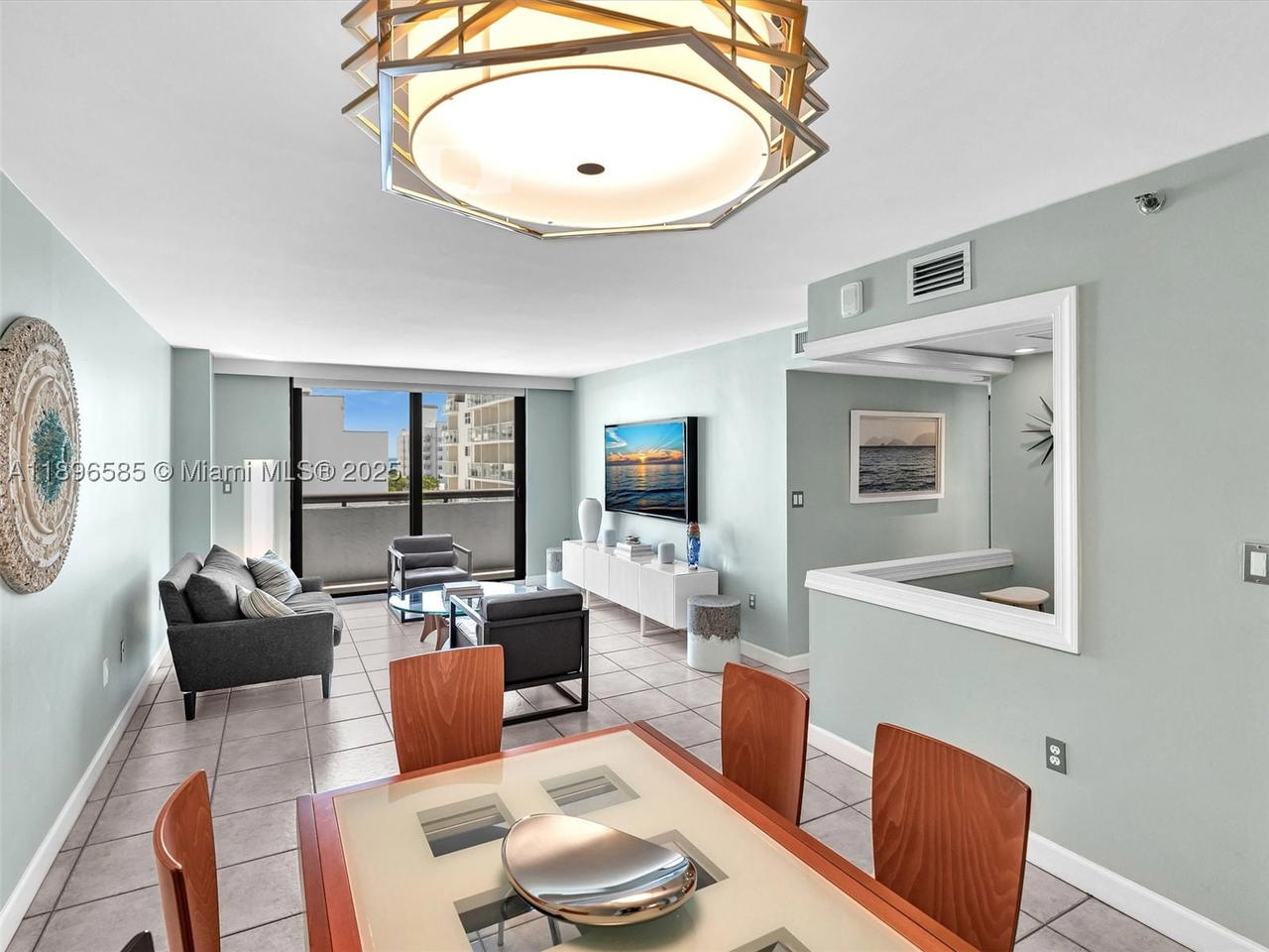 Real estate property located at 1775 Washington Ave #8B, Miami-dade, Parc Plaza Condo, Miami Beach, FL