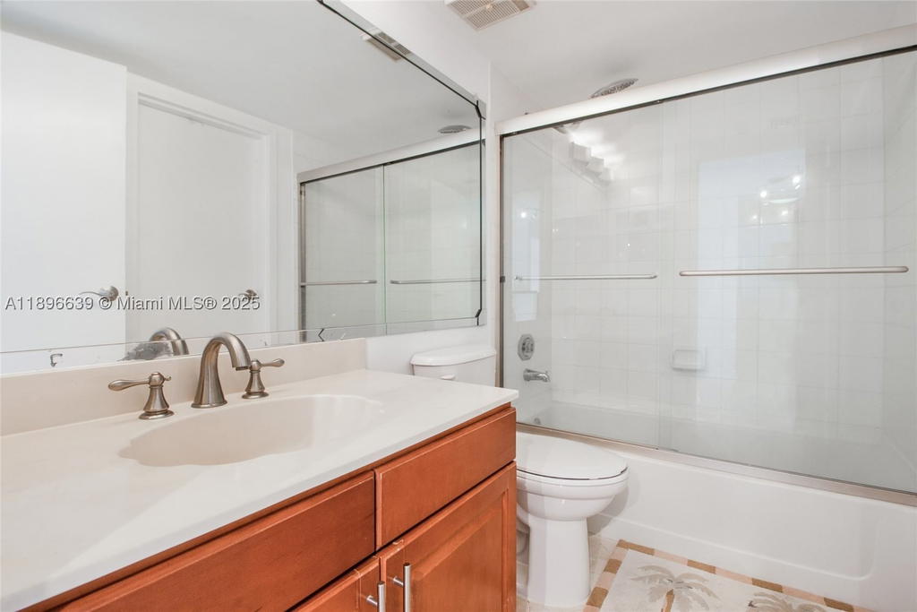Real estate property located at 7601 Treasure Dr #1219, Miami-dade, The Grandview Palace Cond, North Bay Village, FL