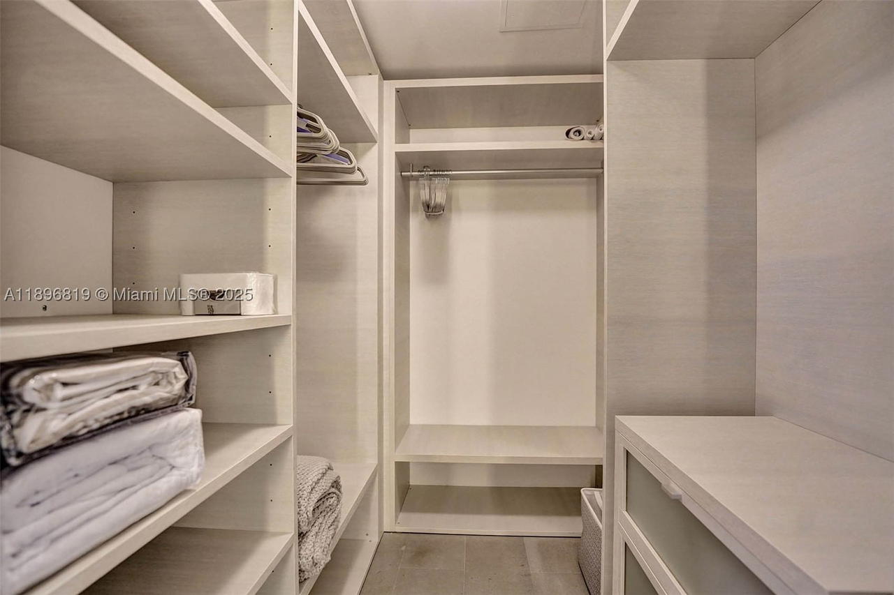 Real estate property located at 88 7th St #1408, Miami-dade, Rise Condo, Miami, FL