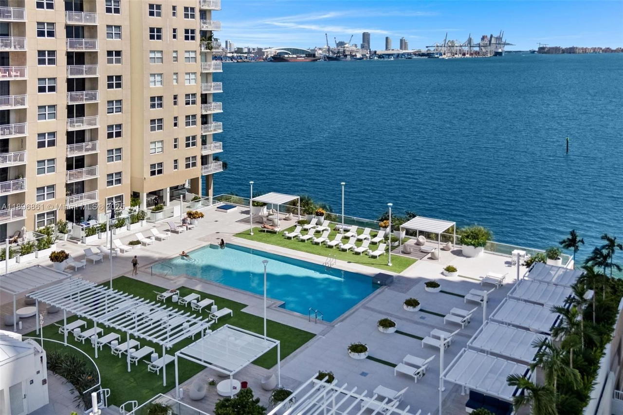 Real estate property located at 770 Claughton Island Dr #1712, Miami-dade, Isola Condo, Miami, FL
