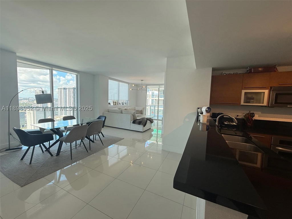 Real estate property located at 244 Biscayne Blvd #3708, Miami-dade, Vizcayne North Condo, Miami, FL