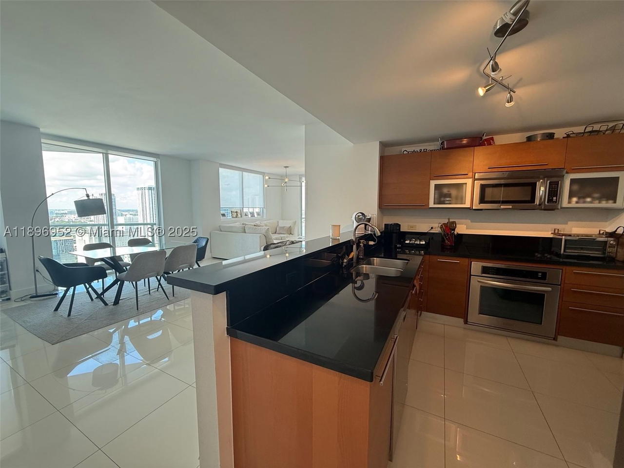 Real estate property located at 244 Biscayne Blvd #3708, Miami-dade, Vizcayne North Condo, Miami, FL