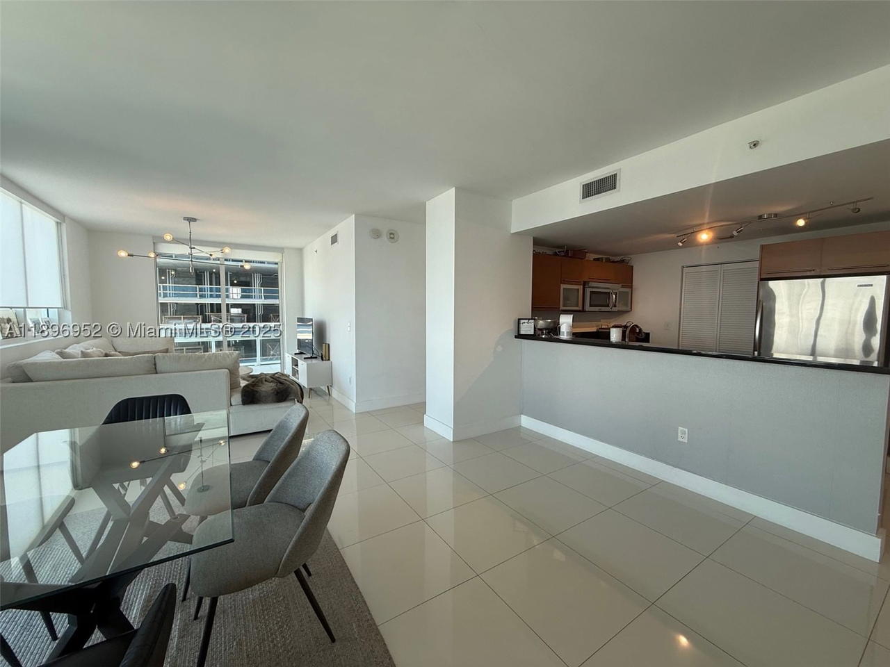 Real estate property located at 244 Biscayne Blvd #3708, Miami-dade, Vizcayne North Condo, Miami, FL