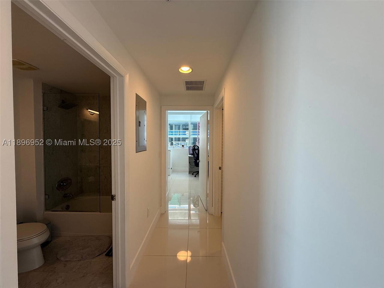 Real estate property located at 244 Biscayne Blvd #3708, Miami-dade, Vizcayne North Condo, Miami, FL