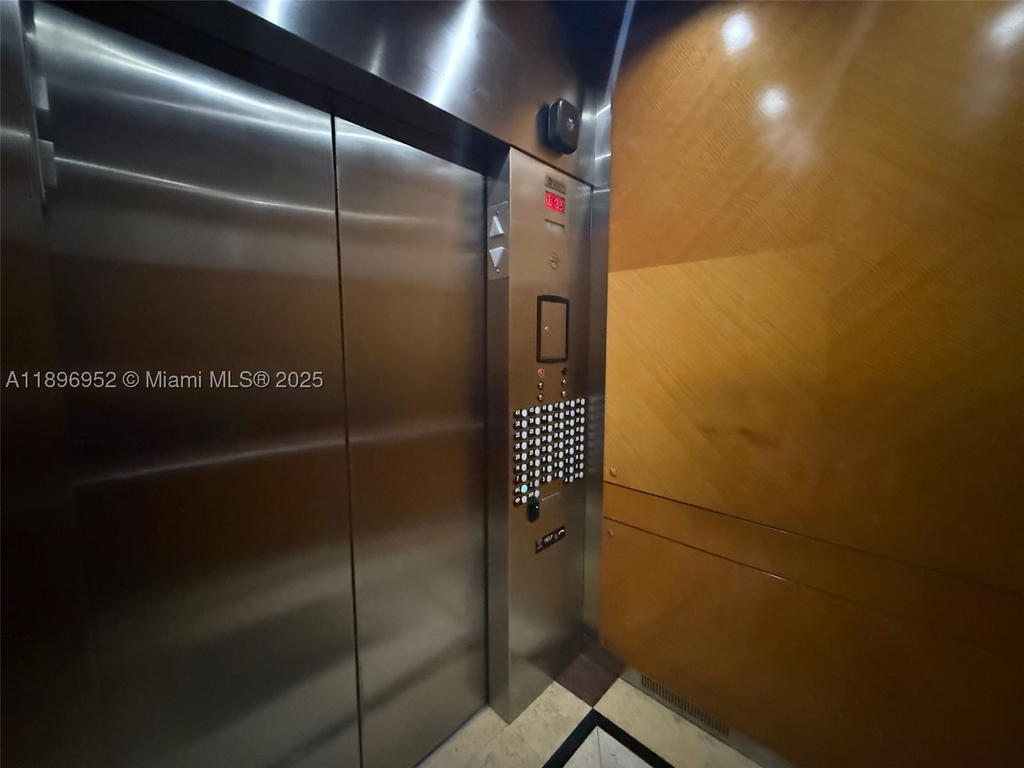 Real estate property located at 244 Biscayne Blvd #3708, Miami-dade, Vizcayne North Condo, Miami, FL