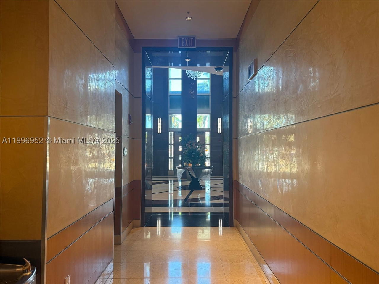 Real estate property located at 244 Biscayne Blvd #3708, Miami-dade, Vizcayne North Condo, Miami, FL
