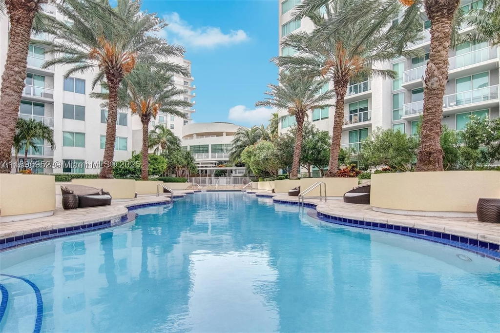 Real estate property located at 244 Biscayne Blvd #3708, Miami-dade, Vizcayne North Condo, Miami, FL