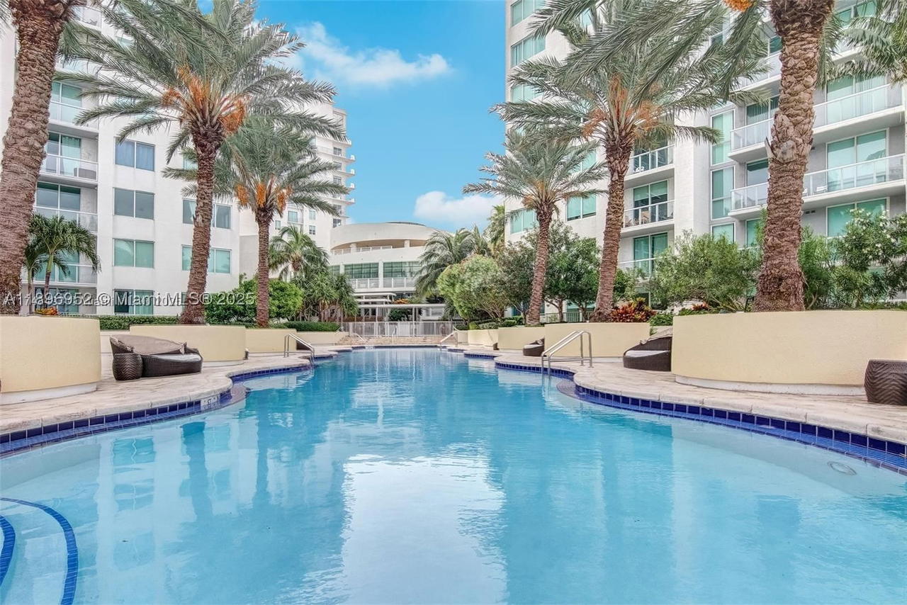 Real estate property located at 244 Biscayne Blvd #3708, Miami-dade, Vizcayne North Condo, Miami, FL