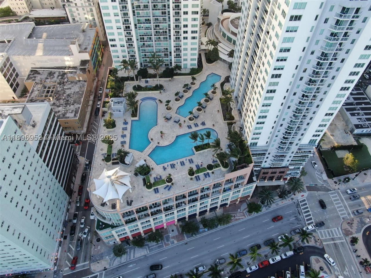 Real estate property located at 244 Biscayne Blvd #3708, Miami-dade, Vizcayne North Condo, Miami, FL