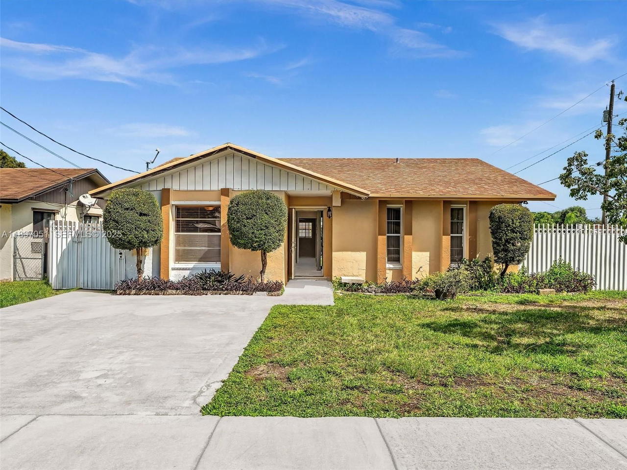 Real estate property located at 17995 105th Ave, Miami-dade, West Perrine, Miami, FL