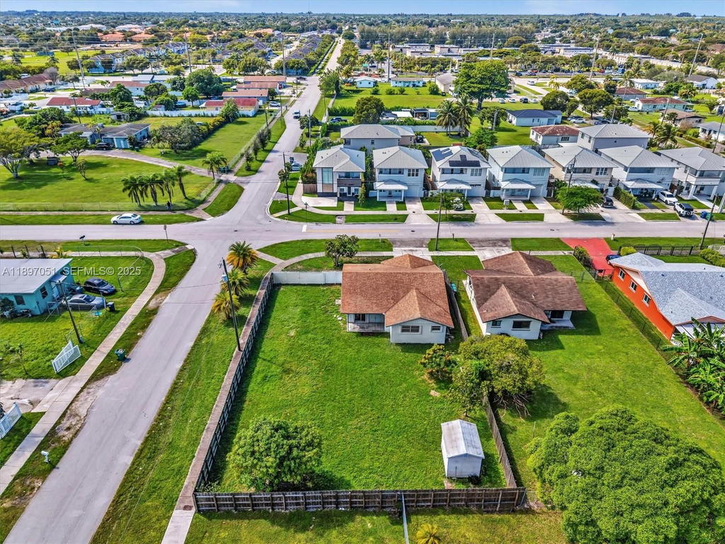 Real estate property located at 17995 105th Ave, Miami-dade, West Perrine, Miami, FL