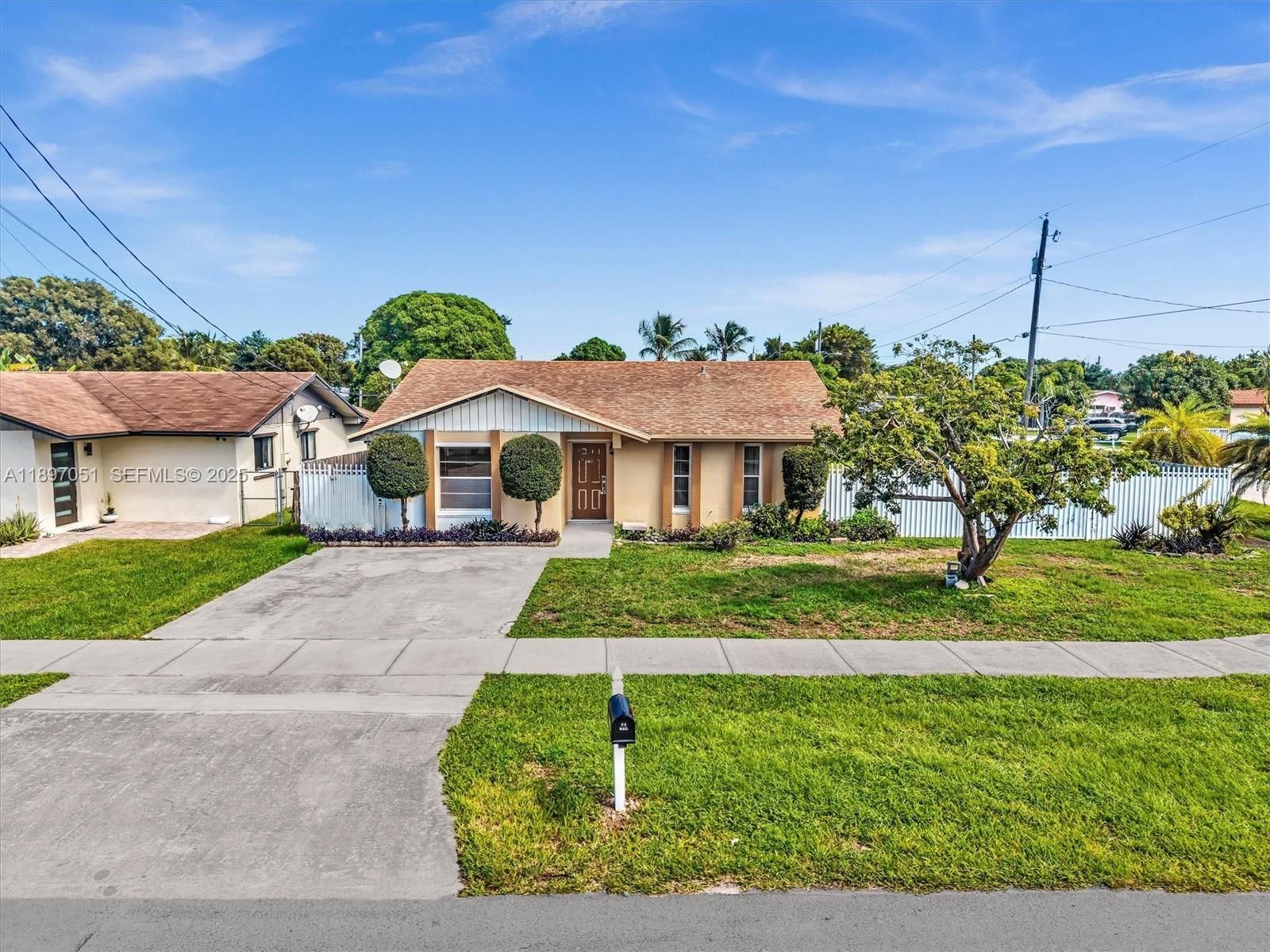 Real estate property located at 17995 105th Ave, Miami-dade, West Perrine, Miami, FL